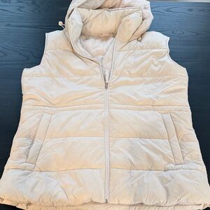 Ozark Trail Women's Off-White Puffer Vest